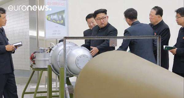 Észak-Korea nukleáris leszerelést ígér