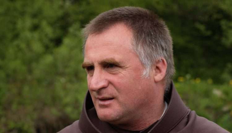 Böjte Csaba: az igazi kereszténység küzdelemmel jár, ami bepiszkíthatja, kezünket, lábunkat
