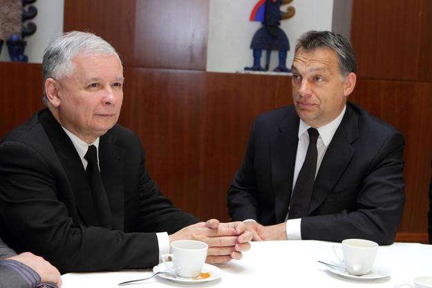 Adam Michnik: Orbán kártékony, haszonleső embereket, Kaczyński idiótákat emelt kormányzati pozícióba