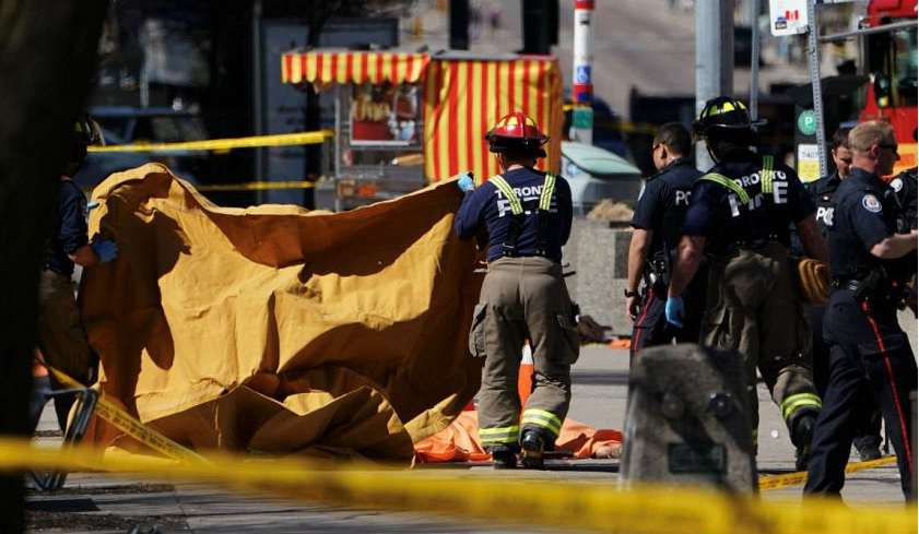 Járdára hajtott és tíz embert halálra gázolt egy ámokfutó Torontóban