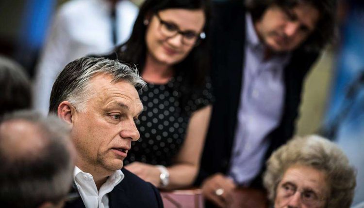 Orbán beveszi Budapestet - válogatott idősek ámultak szavain