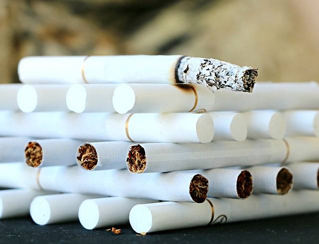 Mától a "füstölgés" jóval drágább mint, tegnap, de nem érdemes megjegyezni, ez csak a kezdet! - Kilőtek a cigaretta árak!