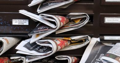 Ha kidobnak az ajtón.... - Lecke ellenzéki politikusoknak, ha 2021 Magyarországán vidéki napilapban akarnak megszólalni!