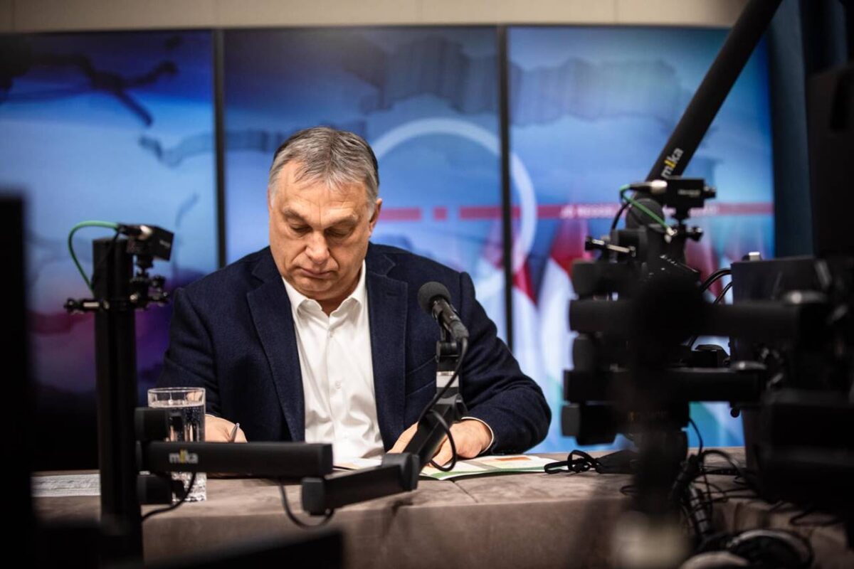 Orbán: ha majd a nyugat is odaér, “ahol mi tartunk”, akkor lehet utazni a keleti vakcinával