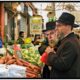 Szenzációs fotó járta be a világsajtót: az álruhás Gyurcsány, Karácsony és Soros Pegasust vásárol a jeruzsálemi piacon - Cseri László szerint a világ Orbániában
