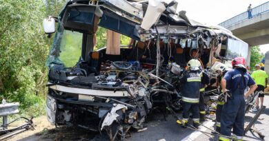 Újabb részletek a tragédiáról! Nem tudják azonosítani a buszbaleset áldozatait