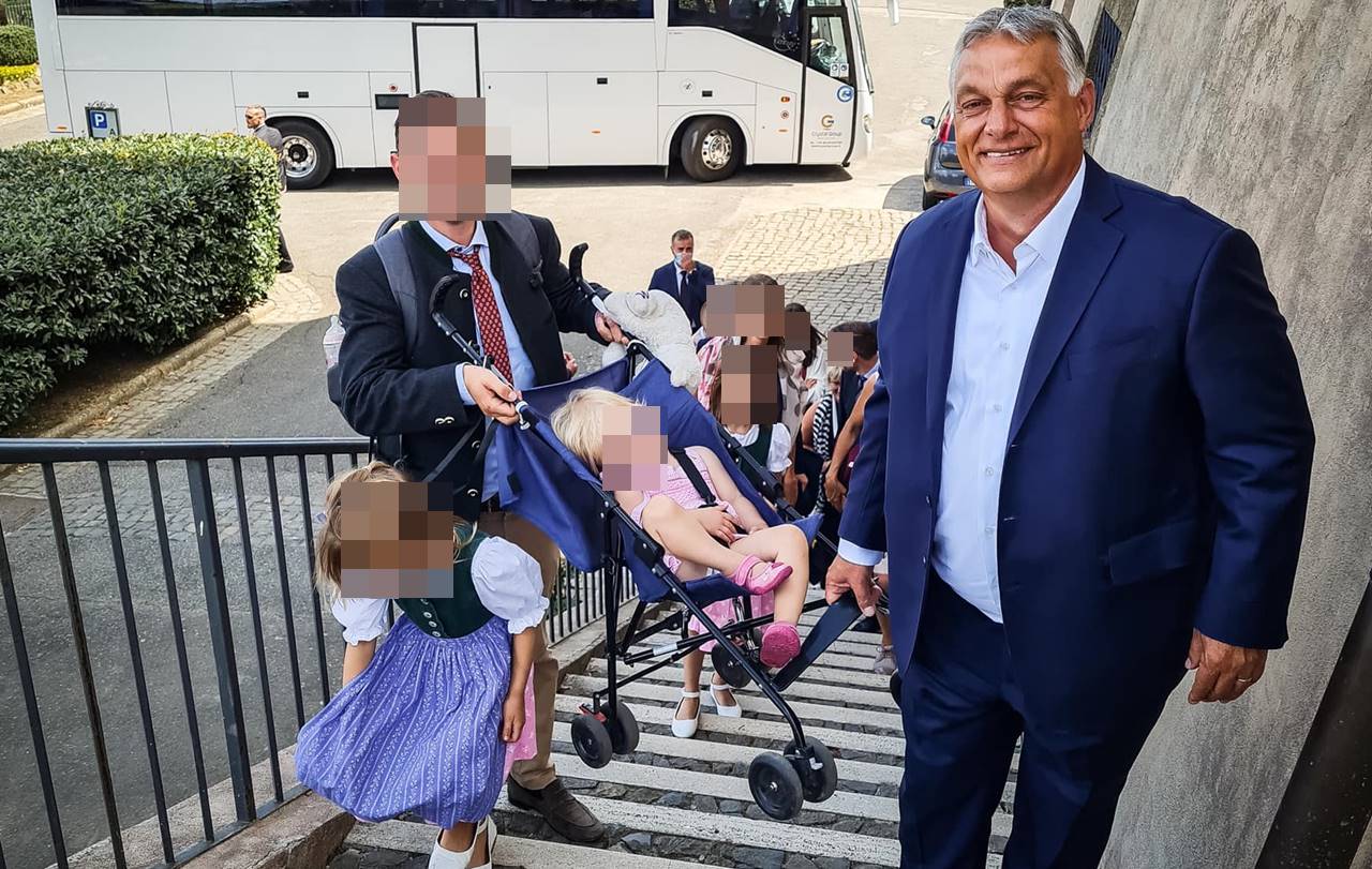 Orbán-cserkész ahol tud.... - "A cserkész nem kürtöli világgá, hogy megtett egy tök evidens dolgot!"