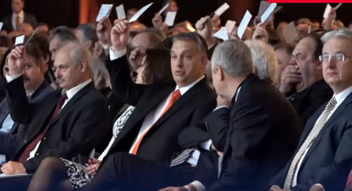 Európa lesz@rja a kongresszusodat.... - Nem kímélték Orbánt a követői