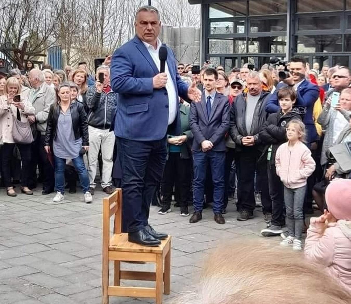 A miniszterelnök által állított ostobaságtól nem kell tartani! - üzente a tanárszakszervezet a "kampányszékről" uszító Orbánnak