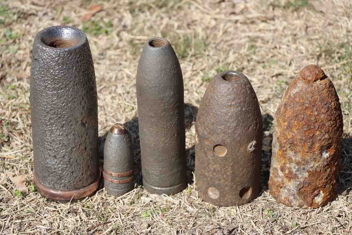 Több mint öt tonna világháborús lövedéket és fegyvermaradványt találtak az egykori Weiss Manfréd-művek területén