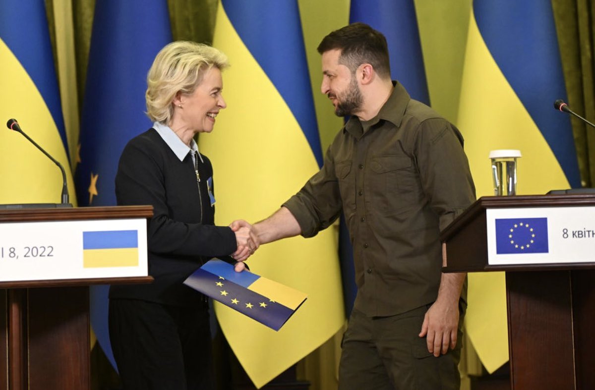Az Európai Unió újabb 500 millió eurót különít el Ukrajna számára fegyvervásárlás céljára