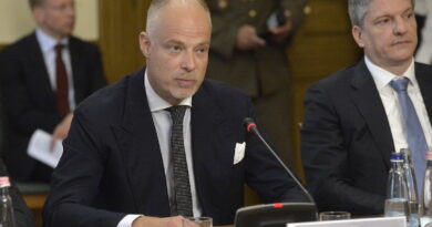 Szalay-Bobrovniczky Kristóf is a Várba költözne - a Hadtörténeti Intézet és Múzeum (HIM) szedheti a sátorfáját?