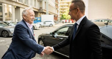 Kihirdettetett: Hernádi Zsolt cége - a MOL- az állami főkukás 35 évig!