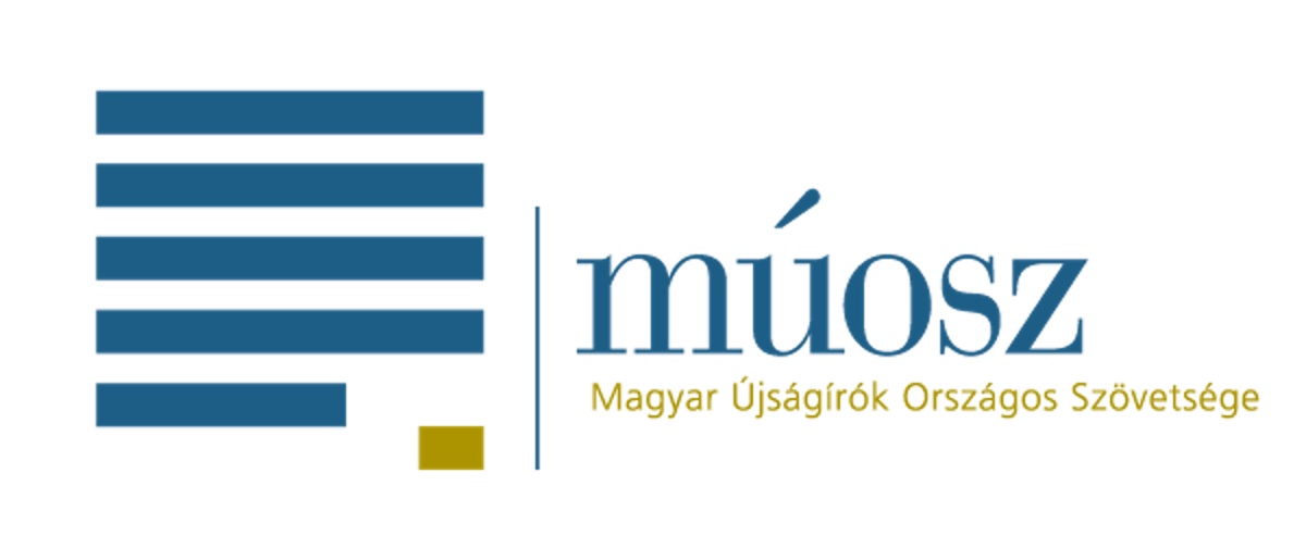 újságírók