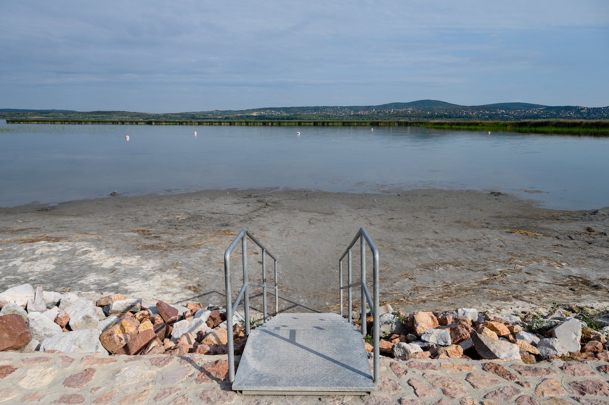 Mi lesz, ha elfogynak az elkótyavetyélhető ingatlanok? - A Velencei tó kiárusítása zavartalanul folytatódik!
