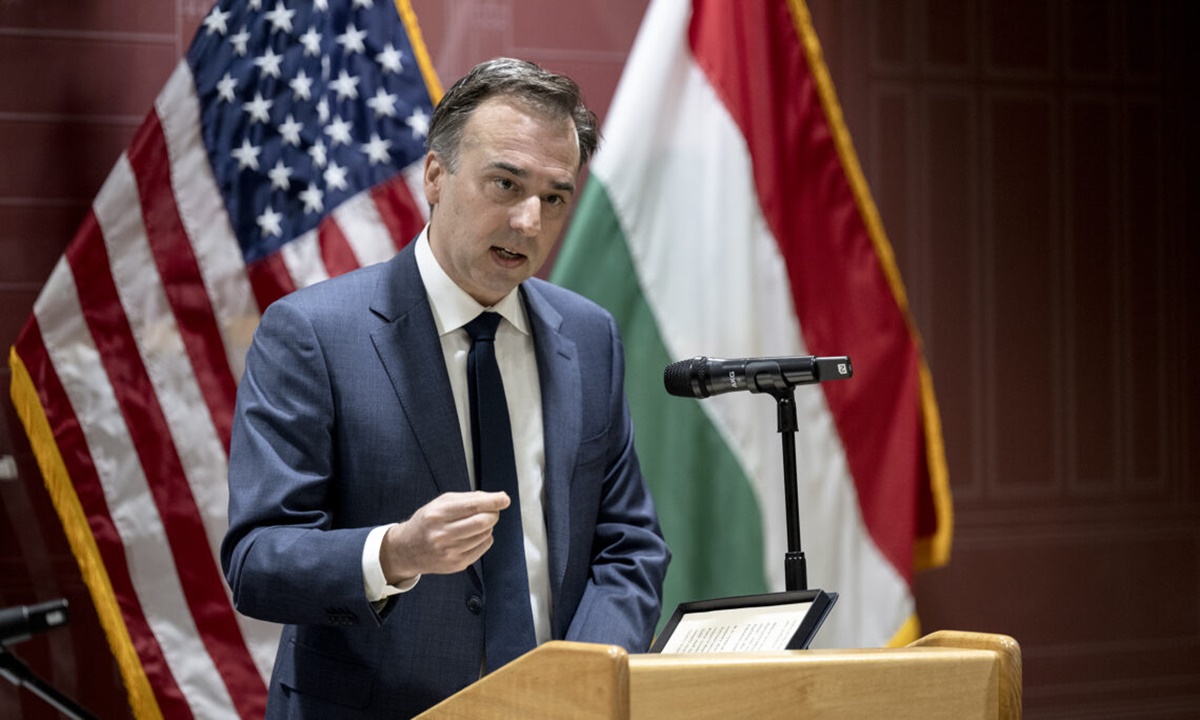 Pressman: Magyarország a NATO-szövetségesire támaszkodva figyelmen kívül hagyja ugyanezen szövetségnek az érdekeit |...