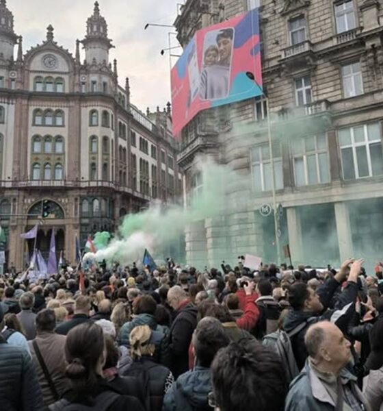 'Most kell lépni' - demonstráció a Ferenciek terén