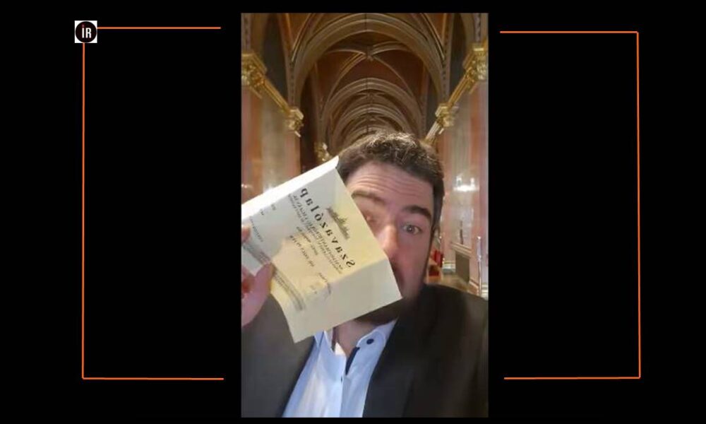 Itt a 'visszanemtérő'! Licitáljon 'az utolsó Orbán-kormány alkotmánybíró-választásának szavazólapjára'