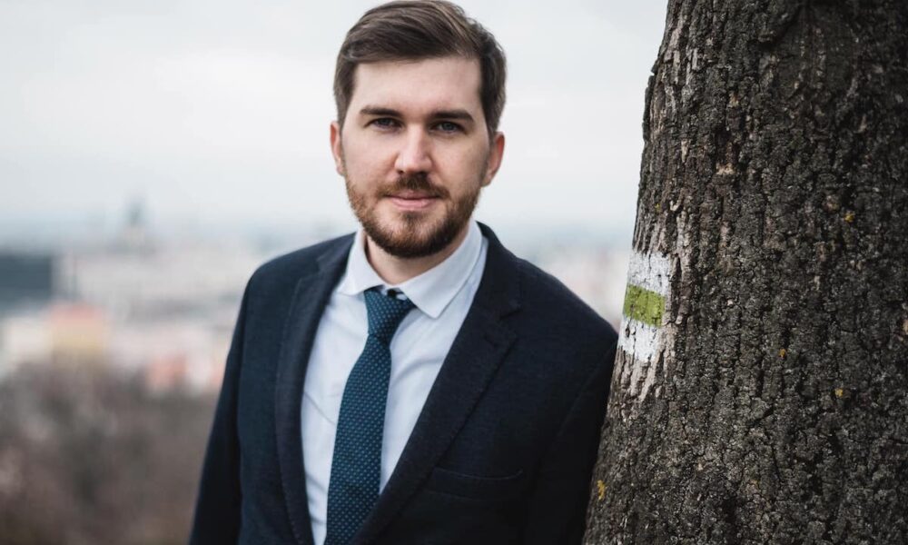 Momentumos politikus: 'magamat és az elmúlt közel egy évtizednyi aktivitásomat köpném szembe, ha gátolnám, nem pedig segíteném ezt a változást'