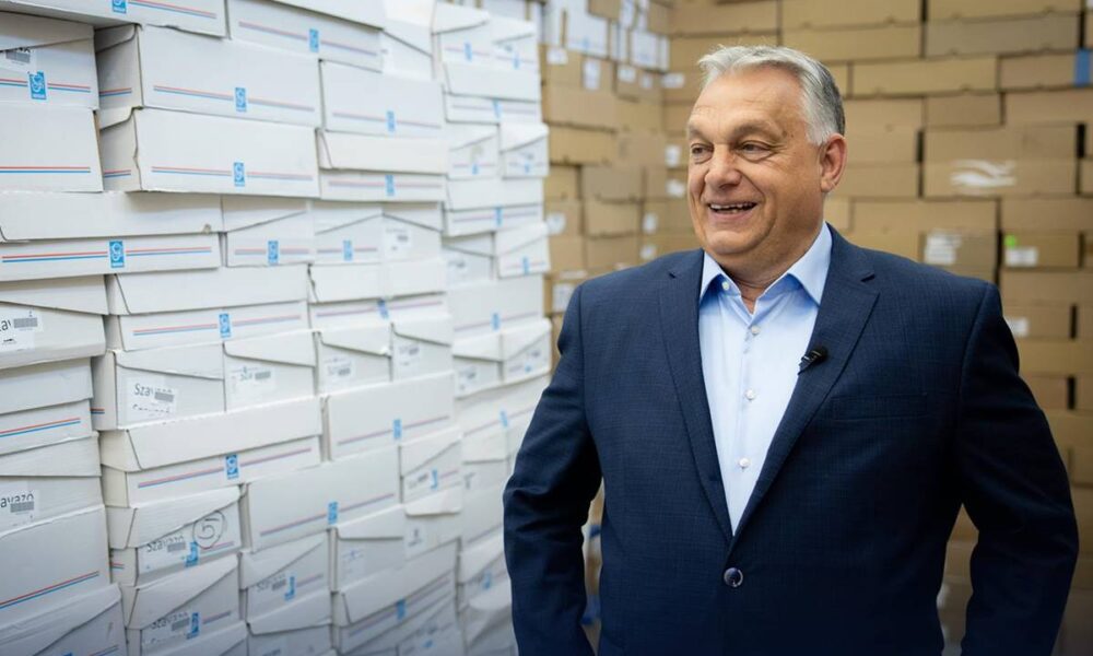 Orbán Viktor "tejbetök-üzemmódba" került a visszaküldöttnek mondott VOKS 2025-ös szórólapoktól