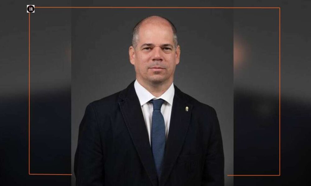 Az új legfőbb ügyész kinevezése napján 'jól sepert'